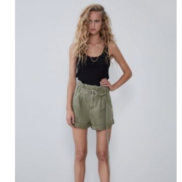Zara Pants - Zara Women's Green Paperbag Bermuda Shorts Size 4 With Tie Belt
